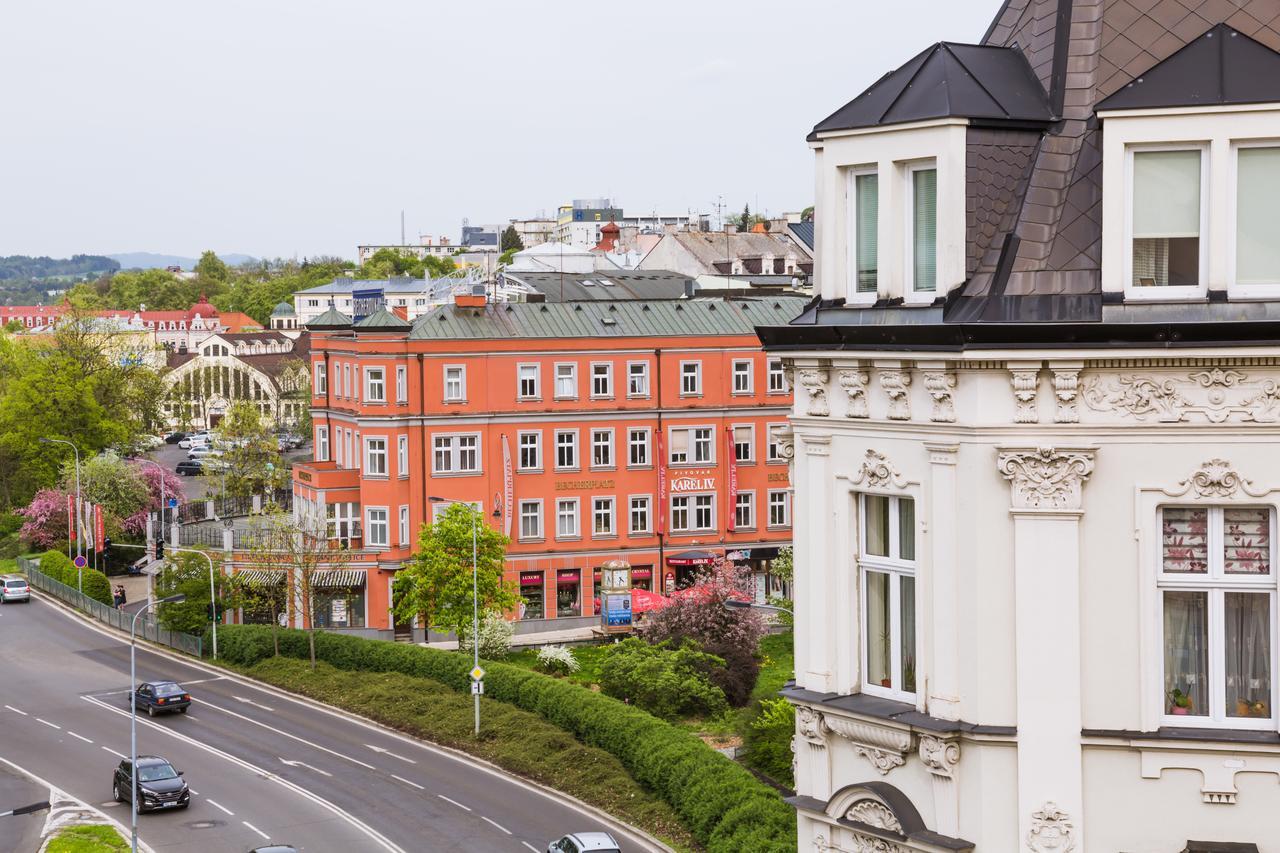 Hotel Adria Karlovy Vary Exterior photo